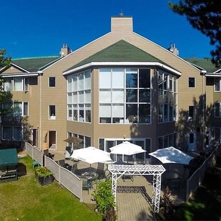 Auberge De La Montagne Coupee Saint Jean De Matha Bagian luar foto
